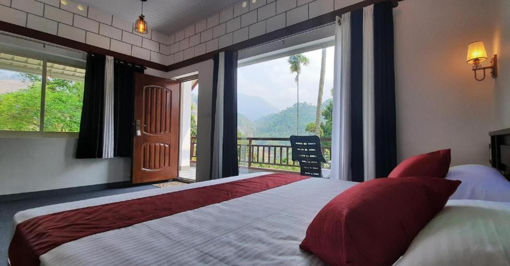 Linn View Home Stay Мунар Екстериор снимка