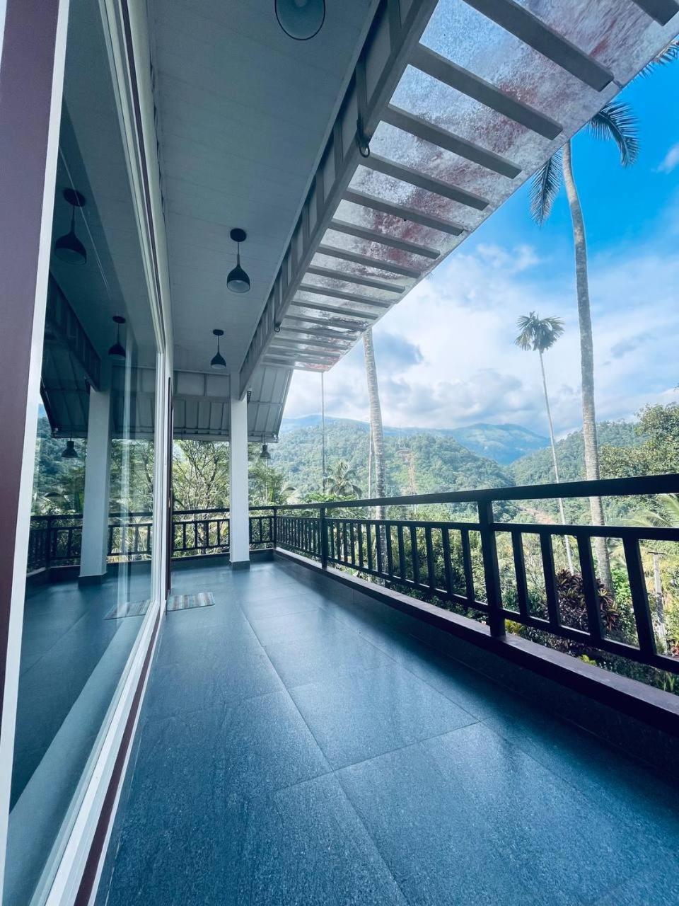 Linn View Home Stay Мунар Екстериор снимка
