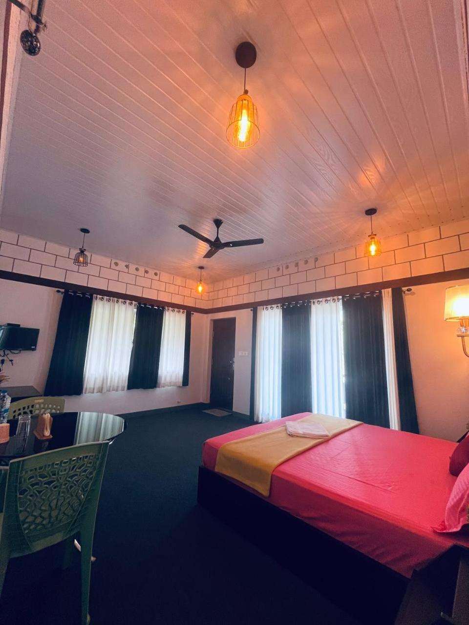Linn View Home Stay Мунар Стая снимка