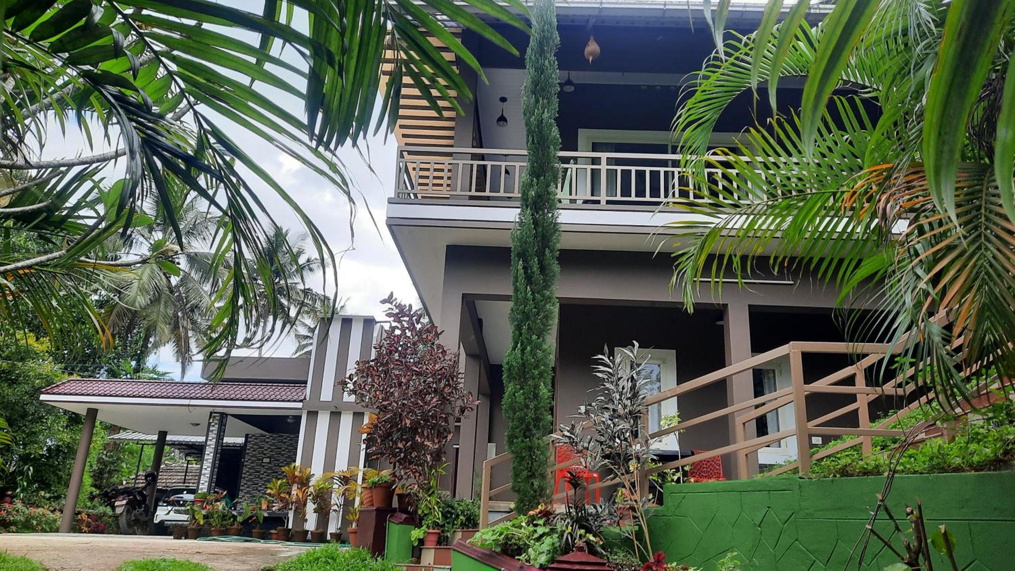 Linn View Home Stay Мунар Стая снимка